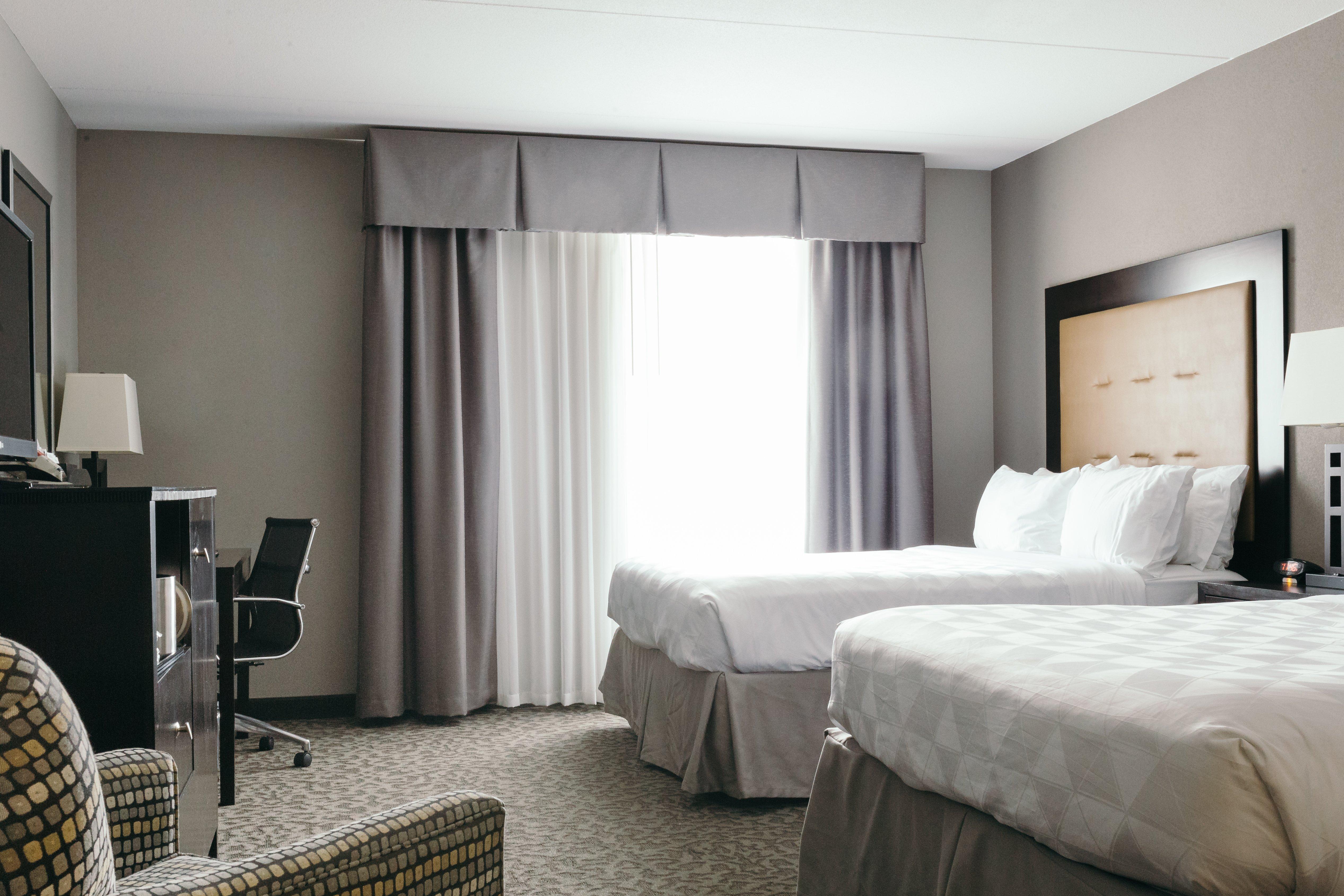 Holiday Inn And Suites East Peoria By Ihg Экстерьер фото