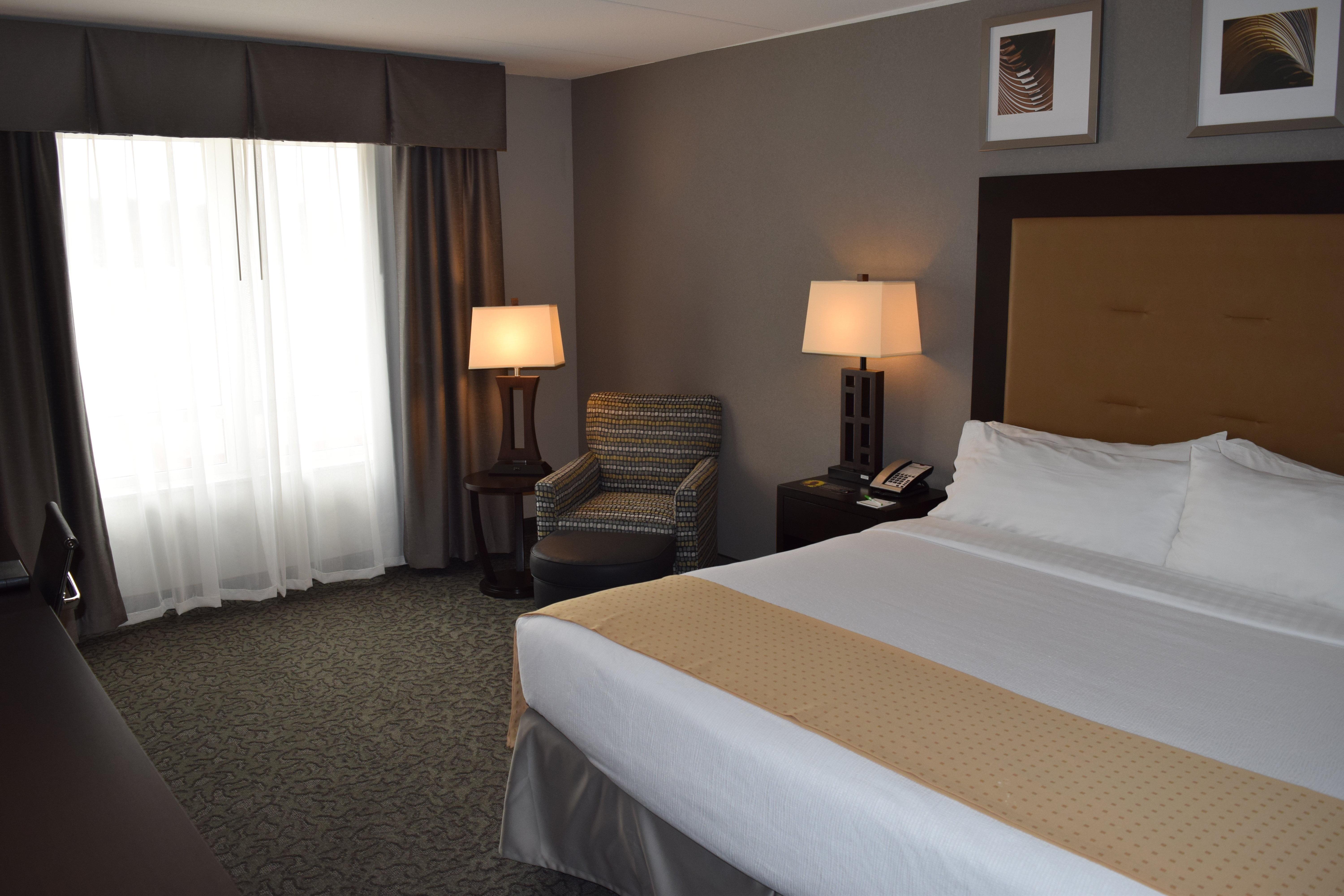 Holiday Inn And Suites East Peoria By Ihg Экстерьер фото