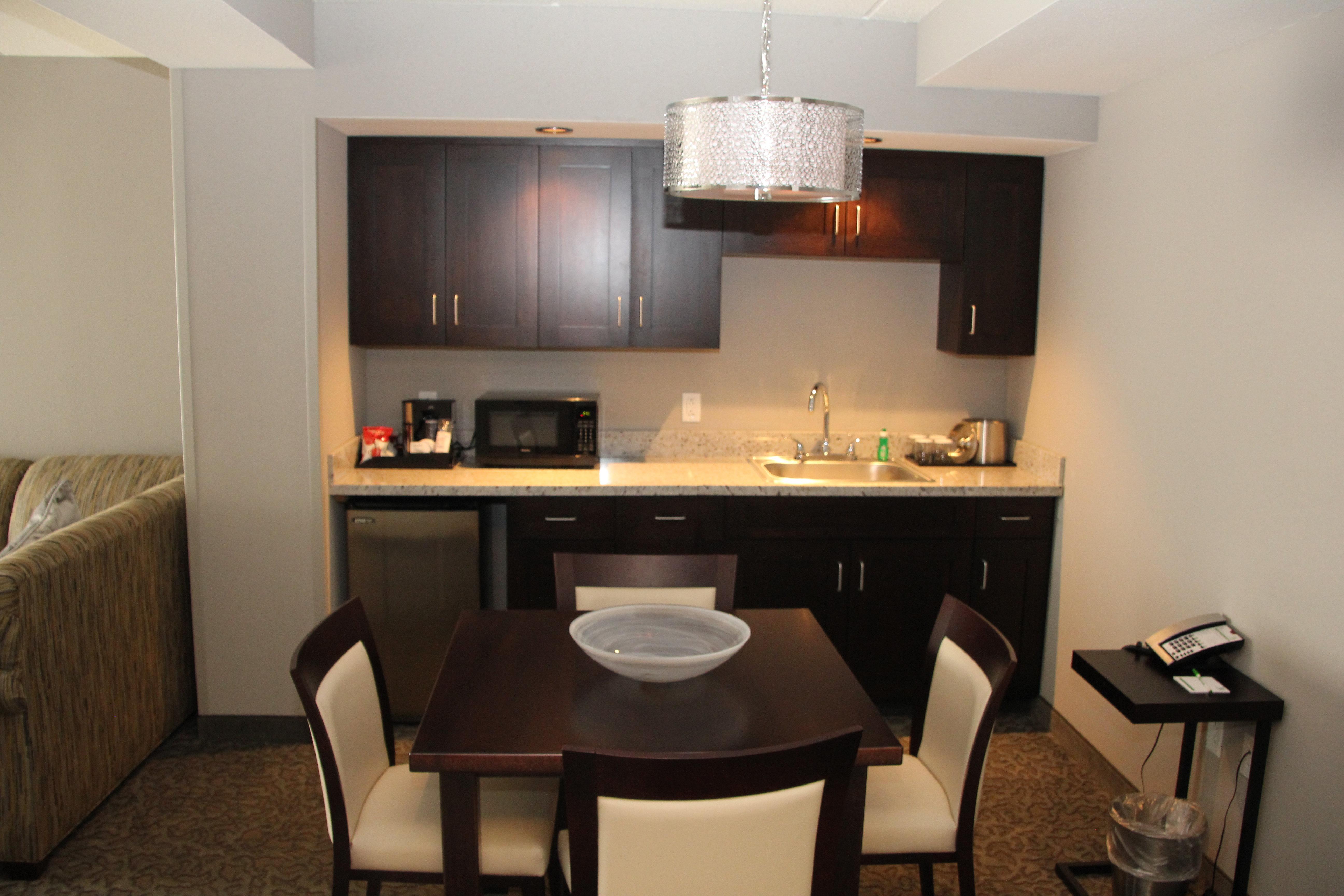 Holiday Inn And Suites East Peoria By Ihg Экстерьер фото