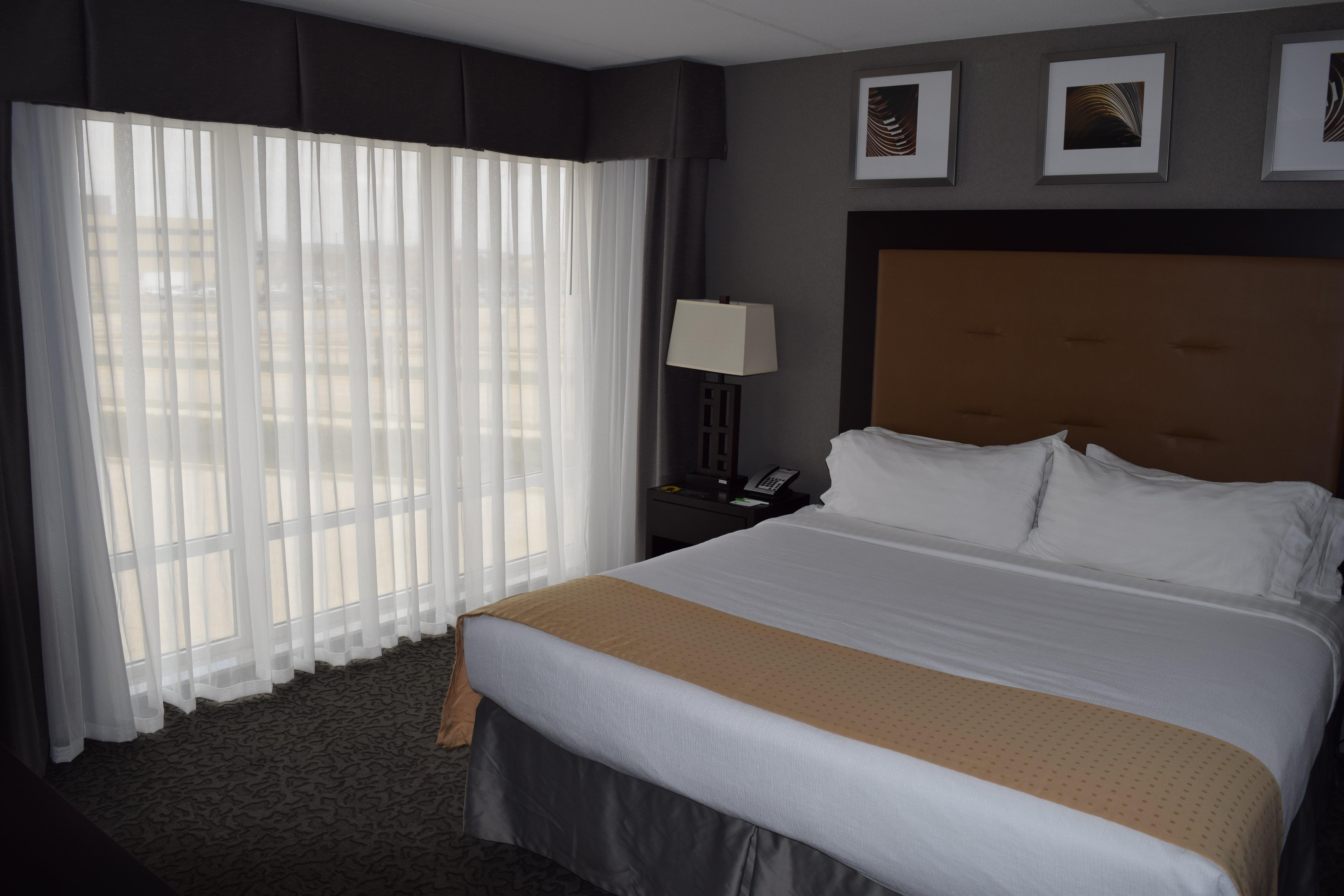 Holiday Inn And Suites East Peoria By Ihg Экстерьер фото