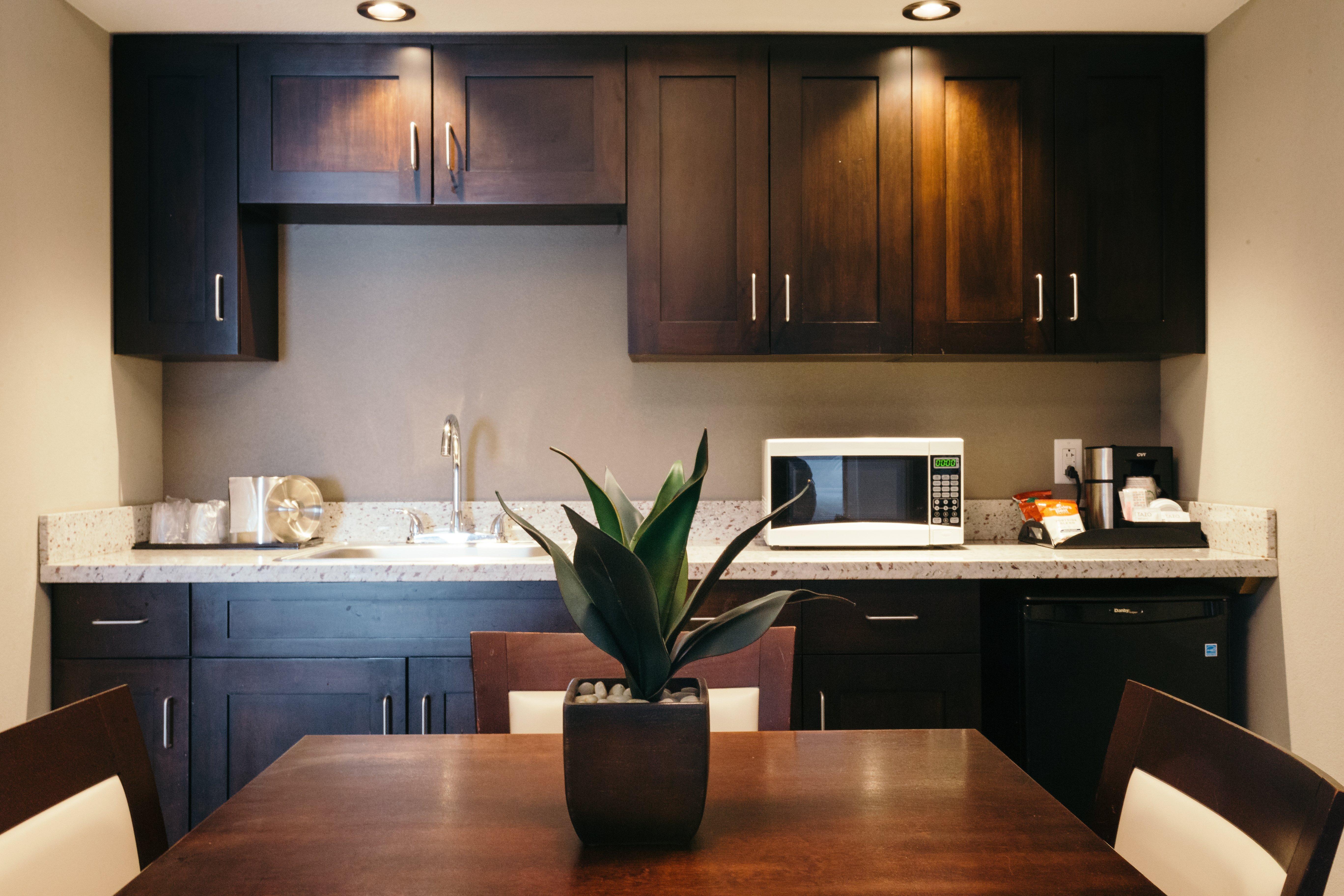 Holiday Inn And Suites East Peoria By Ihg Экстерьер фото