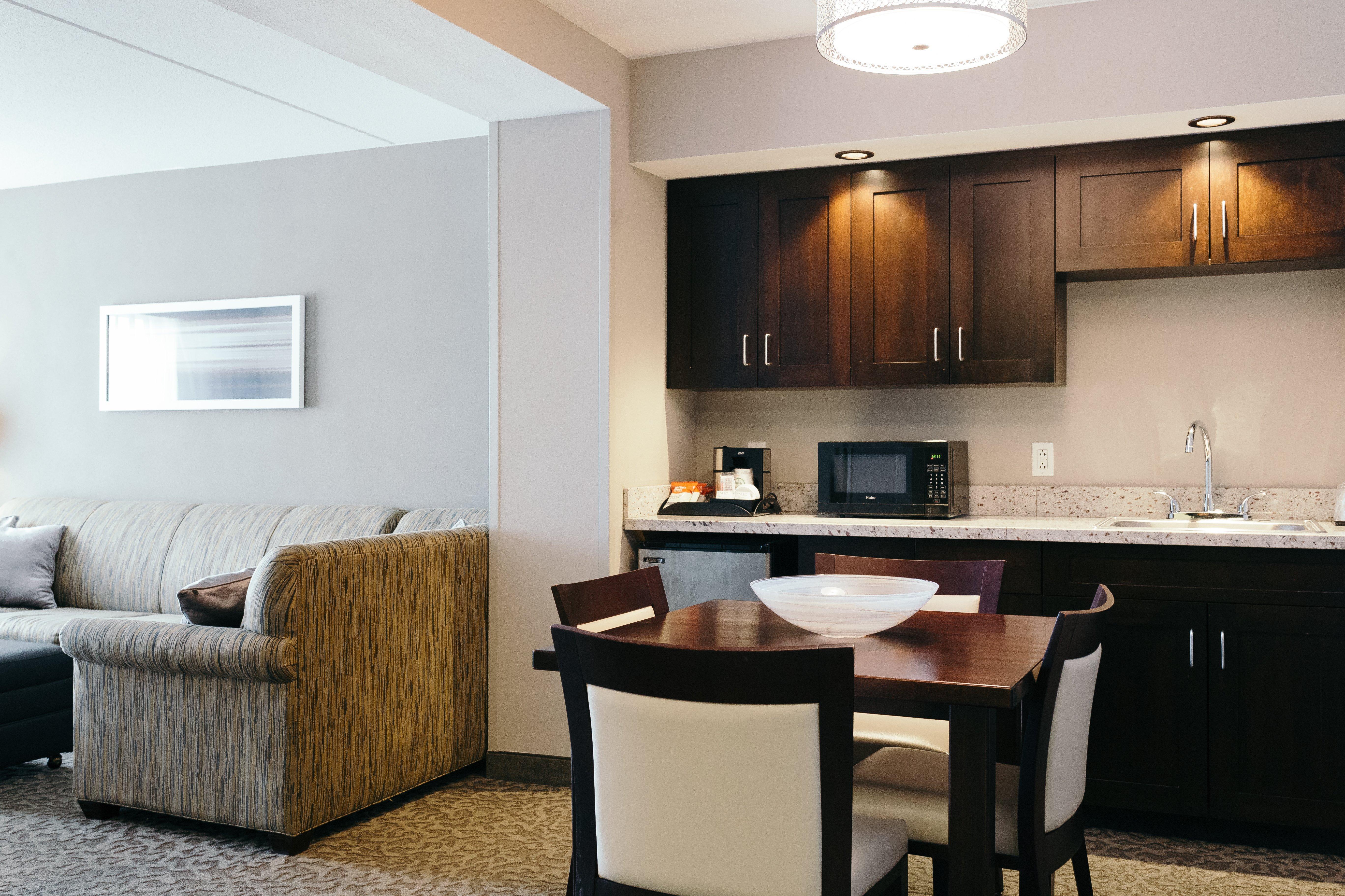 Holiday Inn And Suites East Peoria By Ihg Экстерьер фото