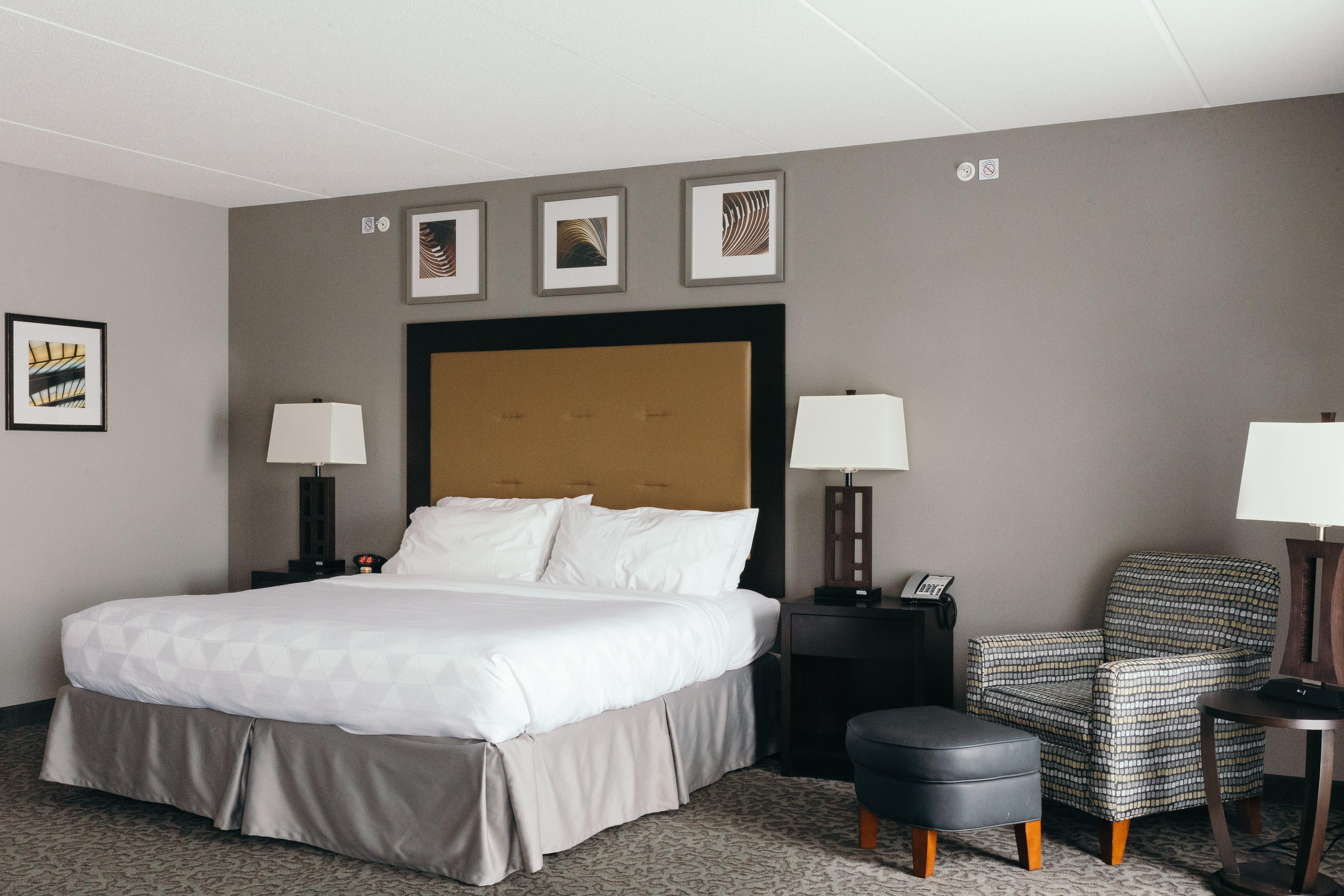 Holiday Inn And Suites East Peoria By Ihg Экстерьер фото