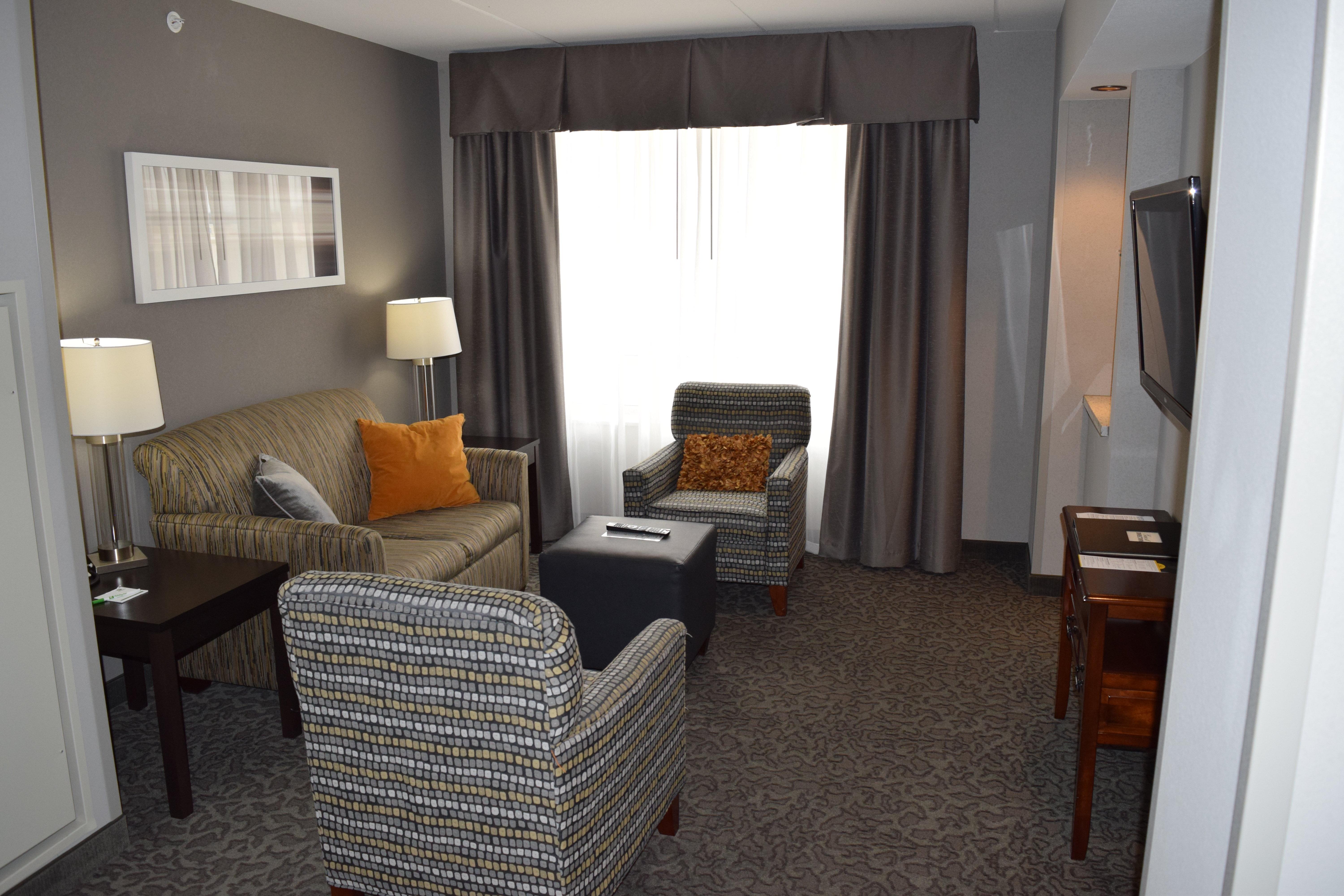 Holiday Inn And Suites East Peoria By Ihg Экстерьер фото